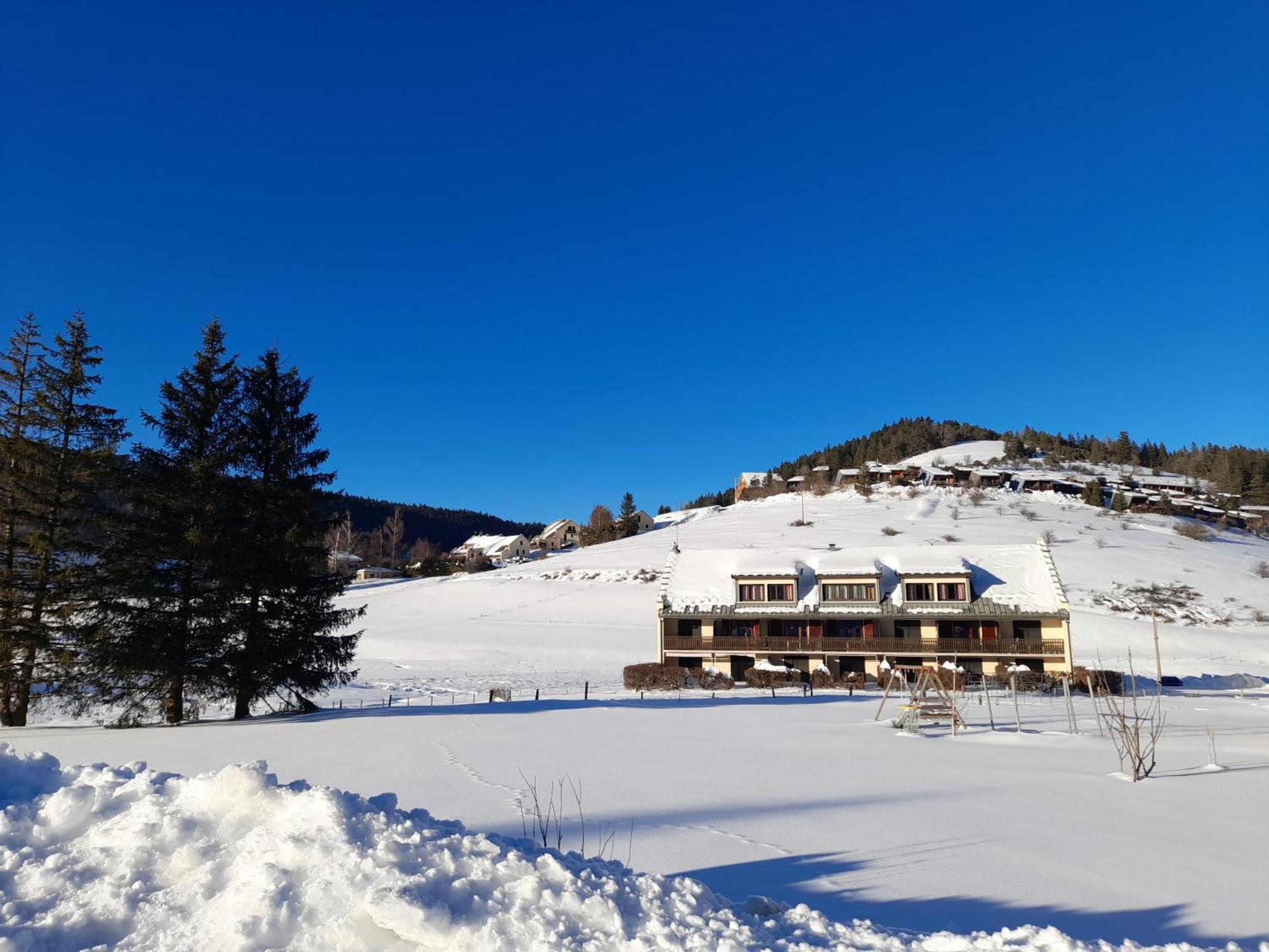 Duplex 59M2 - Proche Centre - Balcon Plein Sud Apartment Correncon-en-Vercors Exterior photo